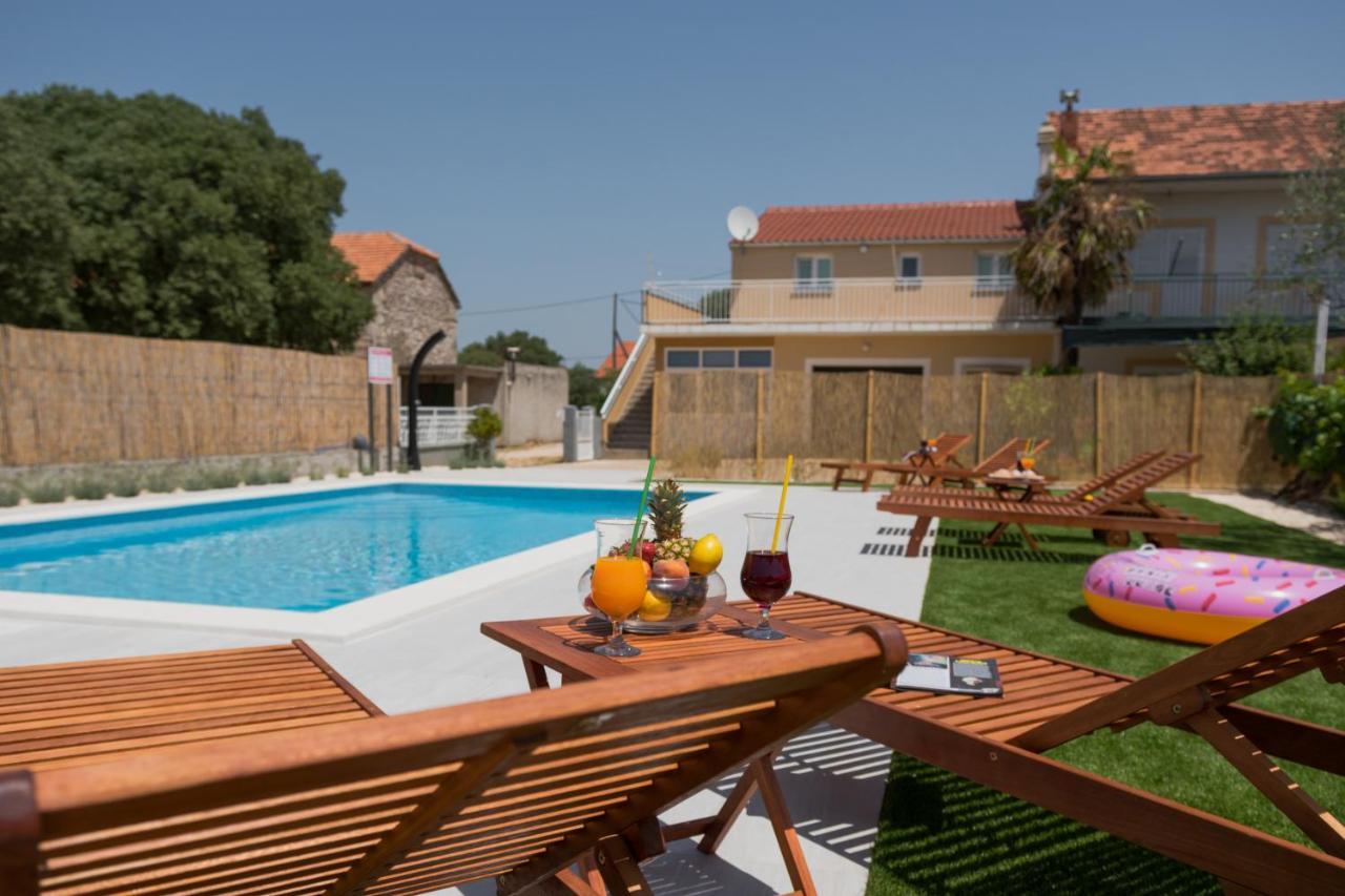 Apartments Brkic Lozovac Extérieur photo