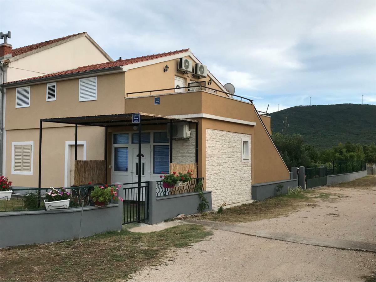 Apartments Brkic Lozovac Extérieur photo